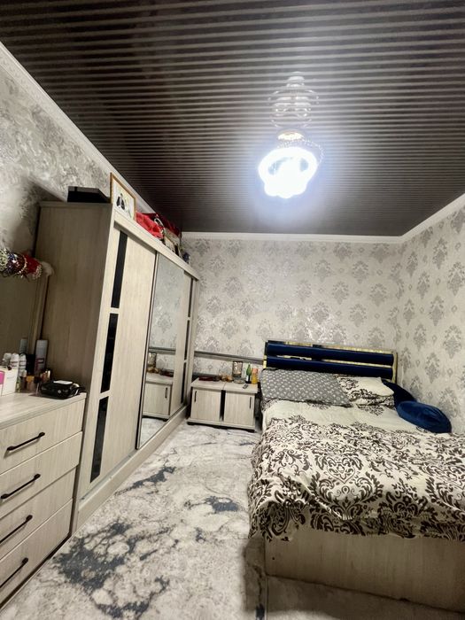 Hovli sotiladi yangi imorat