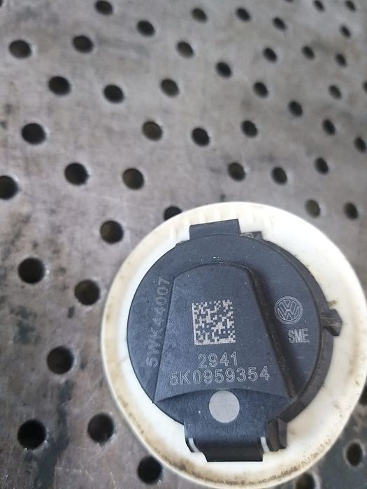 Senzor impact stanga fata vw golf 6 5k 5k0959354
