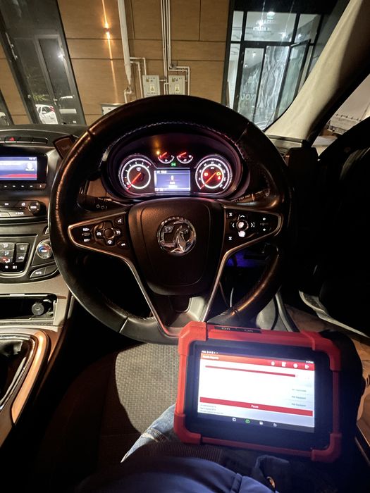 Mecanic / Diagnoza NON-STOP ! 24/7 Depanare Auto