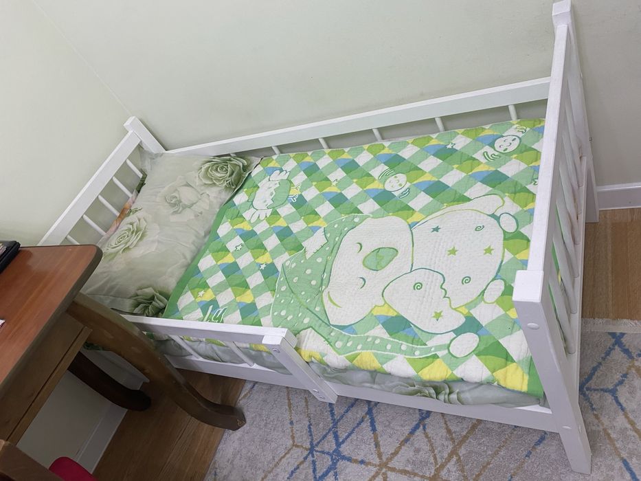 Продам детскую кровать