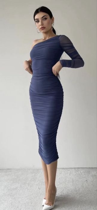 Продается платья размер S-M