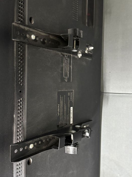 Yasin LED-50G10 Smart TV