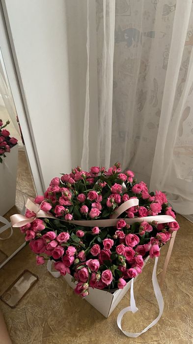 Кустовые розы розы спрей