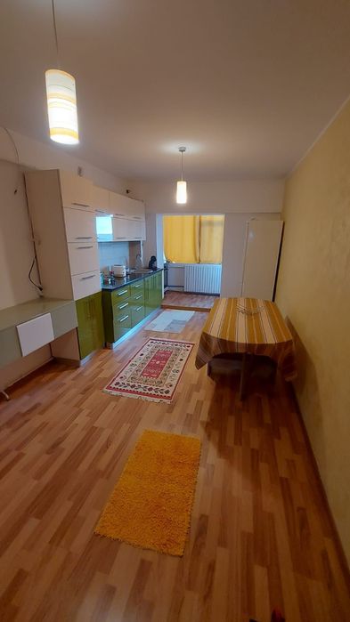 Închiriez apartament 3 camere Promenada Mall Craiova