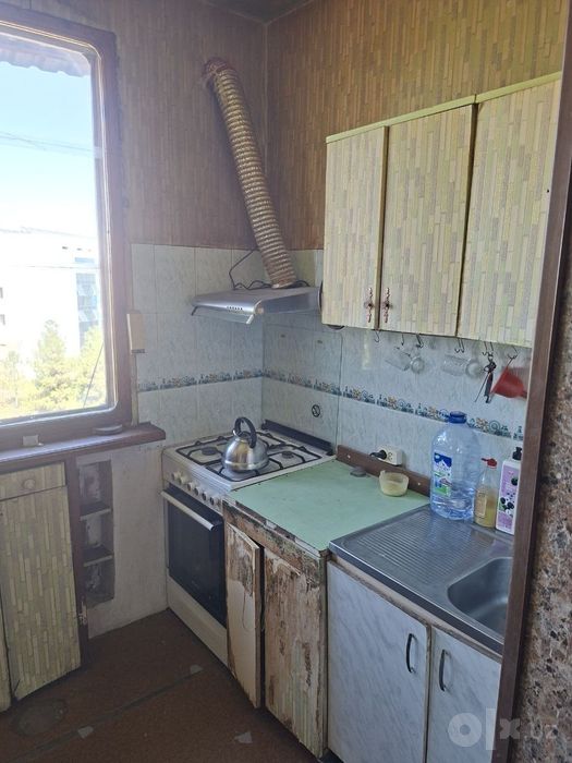 Продаётся квартира Юнусобад 19 квартал 2/5/5 два балкона