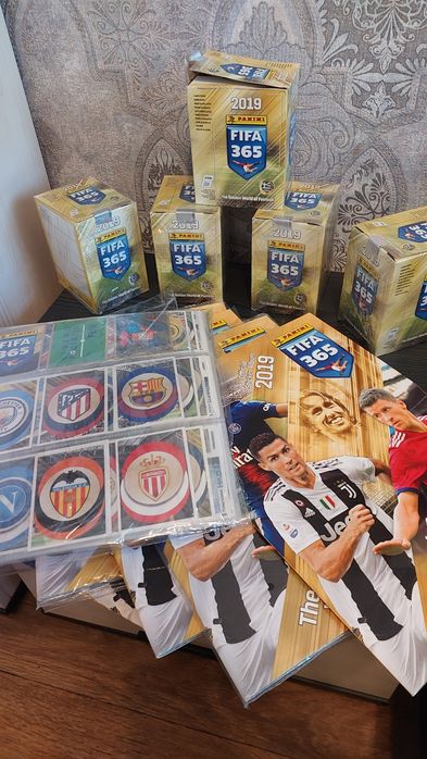 Большая коллекция наклеек футболистов - FIFA 2019 PANINI Greece Editio