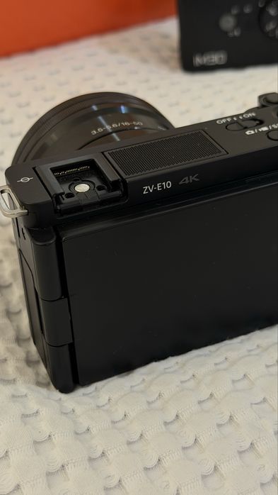 Фотоаппарат Sony ZV-E10 KIT 16–50mm