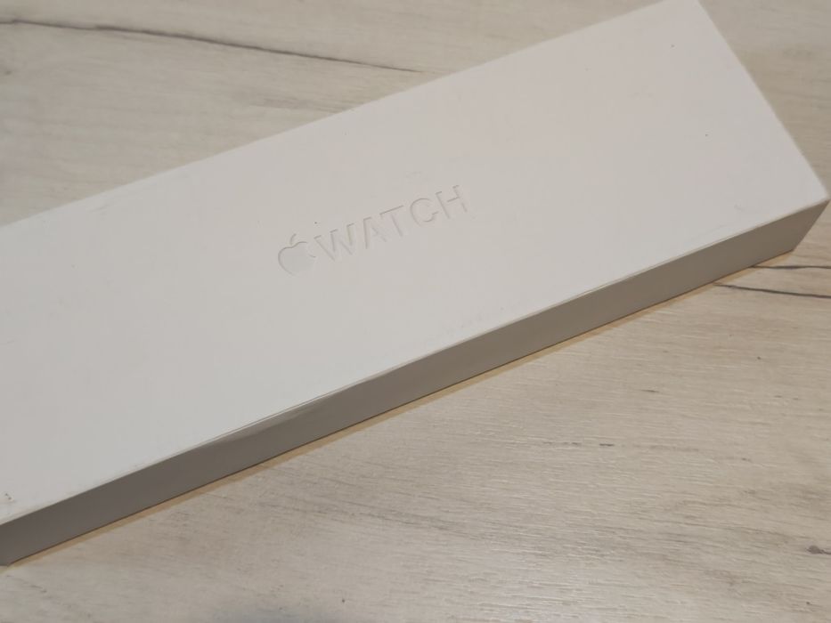Чисто нов Apple Watch 11 46 mm Cellular Гаранция