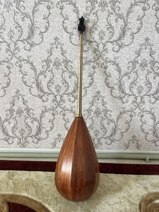 Домбыра Қызыл ағаш