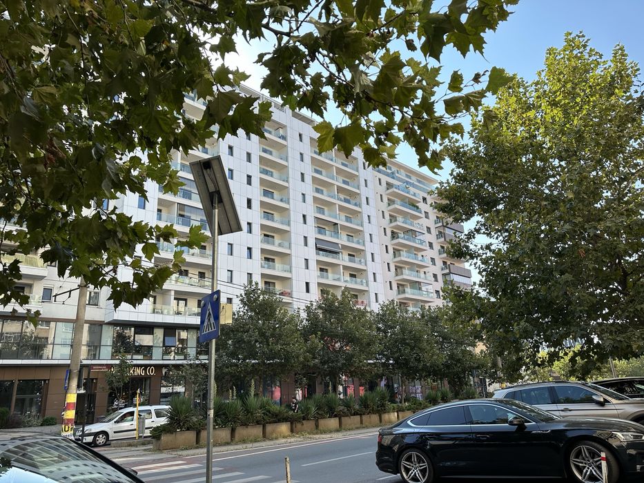 Inchiriez apartament/ Roka Residence/Nerva Traian/ Parcare subterana