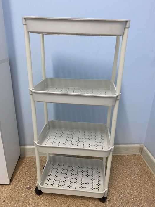 Помощница сатылады