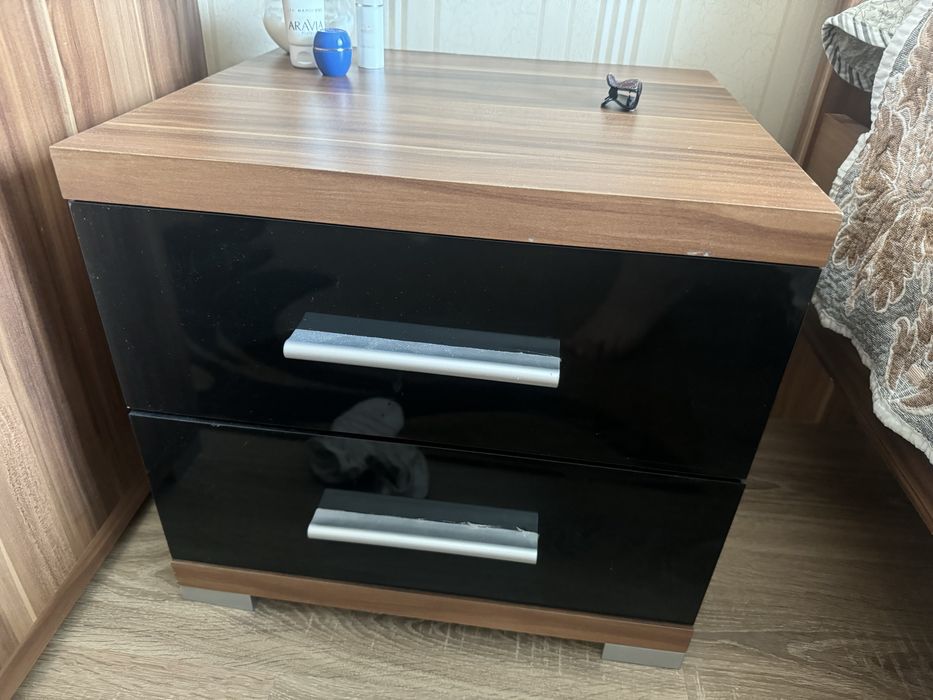 Спальный гарнитур