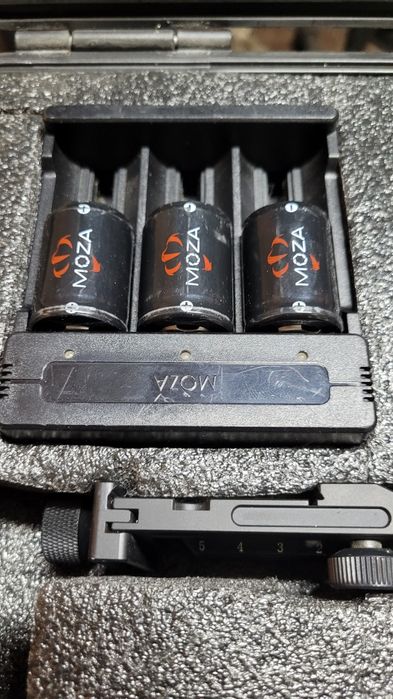 Стабилизатор для камерыMoza Air Cross