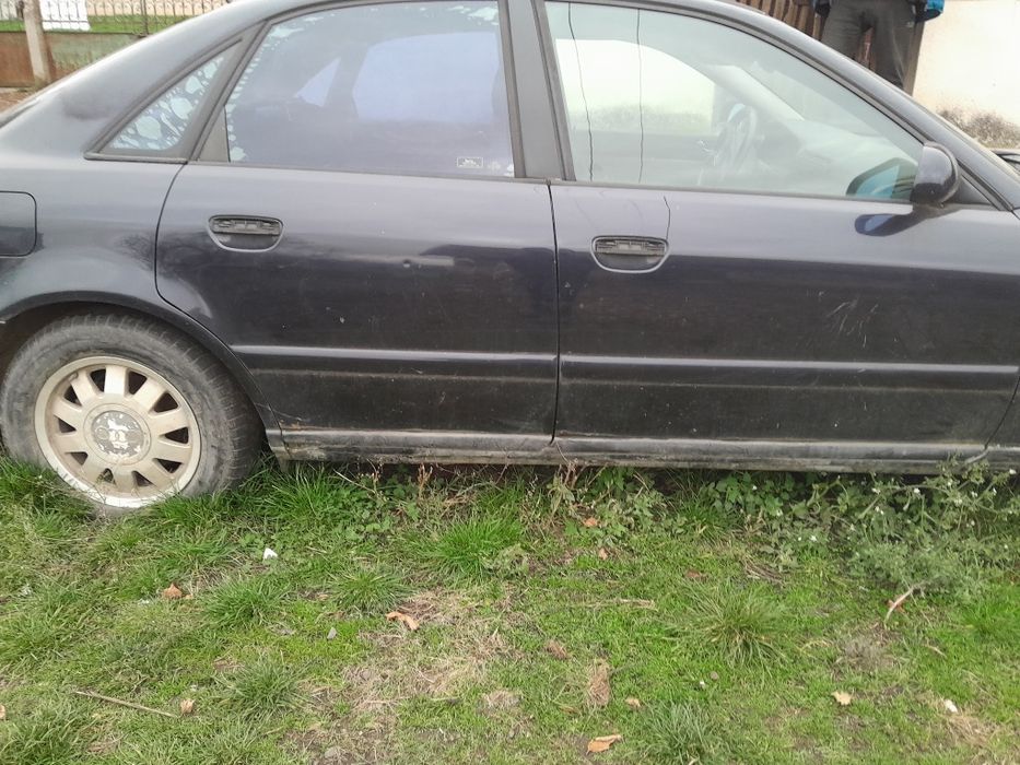 Vând Audi a4  motor 1.9