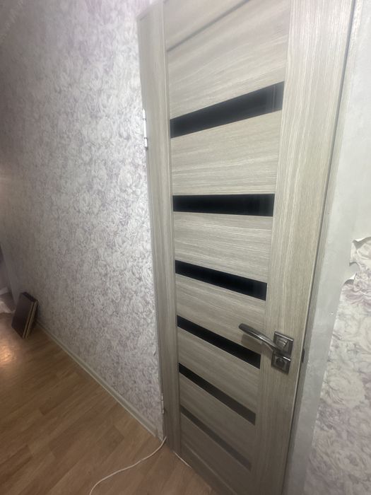 Двер офисные и для дома.