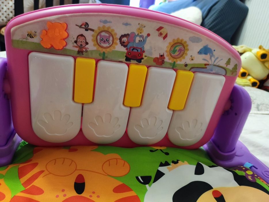 Активна гимнастика на Lorelli с пиано