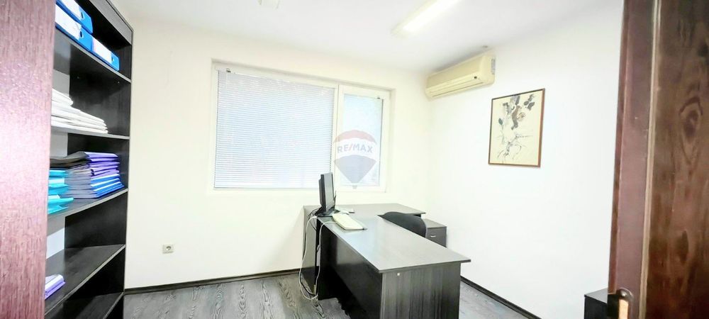 Офис за продажба Червен площад, гр.Варна ЙГ