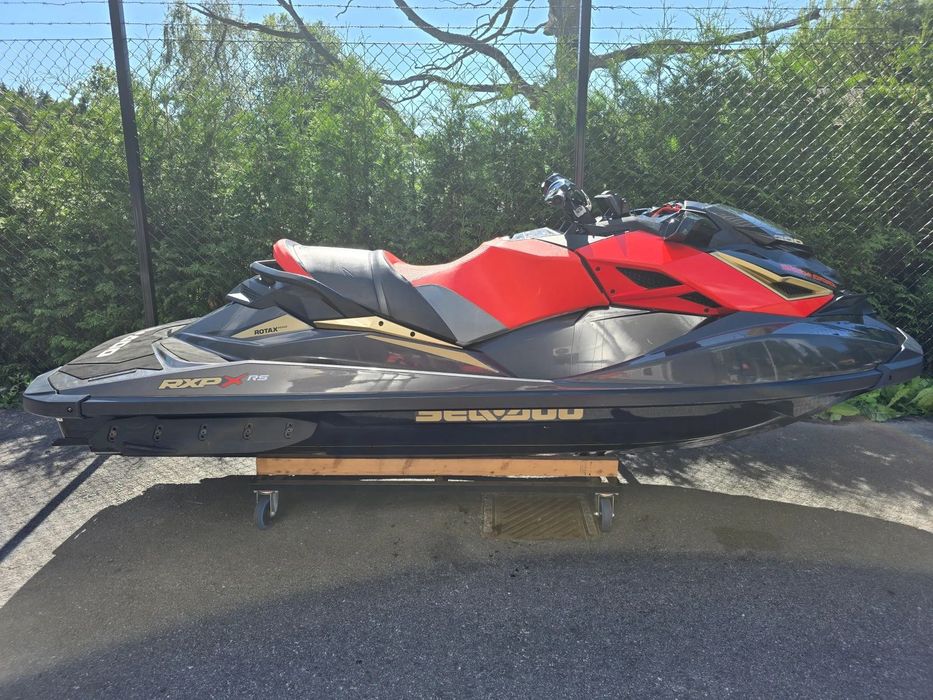 Джет Bombardier Sea Doo RXP 300-X RS