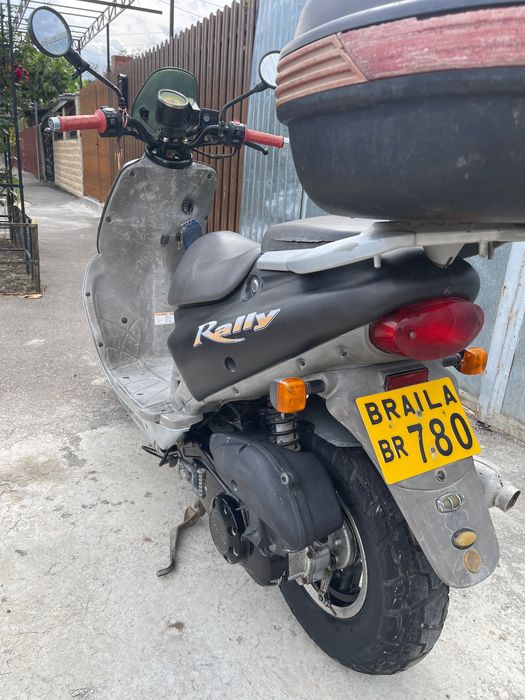 Moto scuter Hyosung Rally