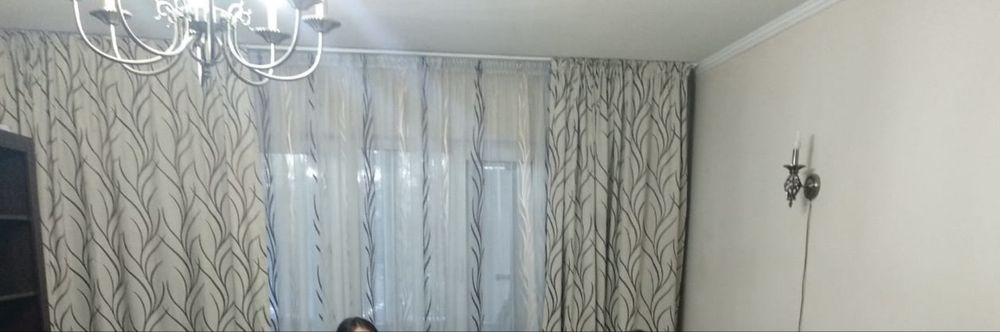 Продам шторы с тюлью б/у