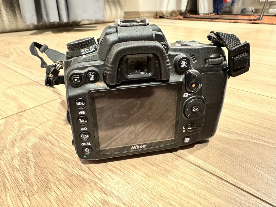 Продается камера Nikon D7000 + 2 объектива и фильтры