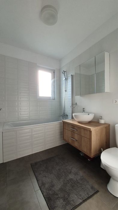 Apartament 2 camere de închiriat – Calea Turzii, 50 mp, terasă, parcare subterană – 600 €/lună