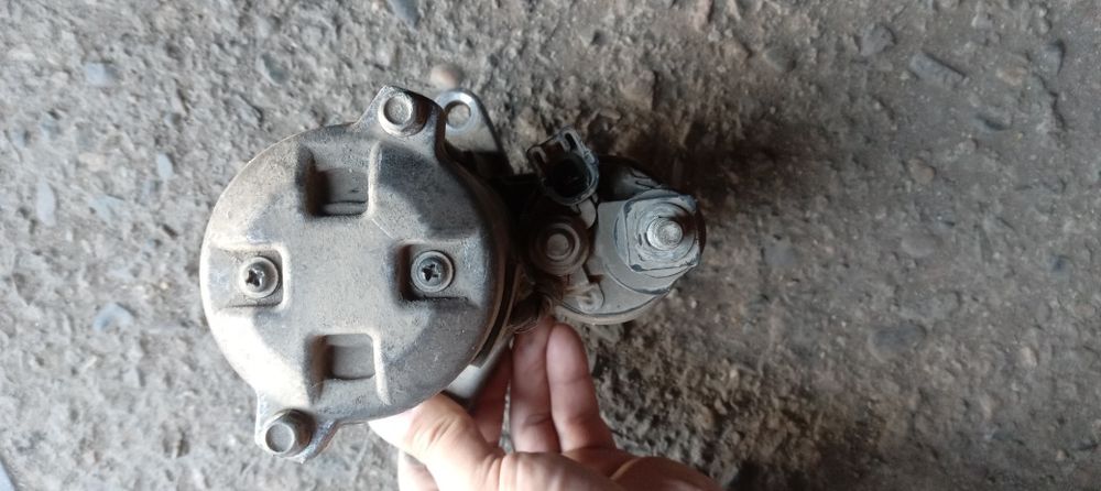 Продам стартер тойота