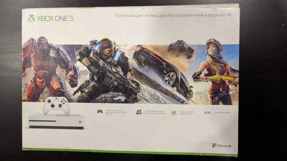 Xbox One S 1Тб + 2 геймпада