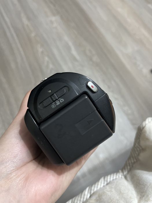 Продам видеокамеру/фотик panasonic sd800