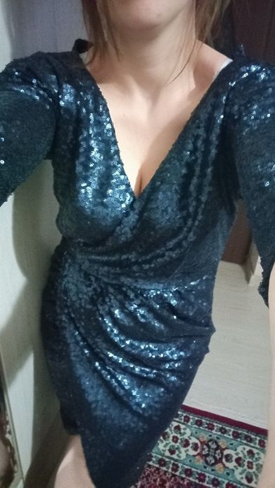 Rochie paiete superbă!