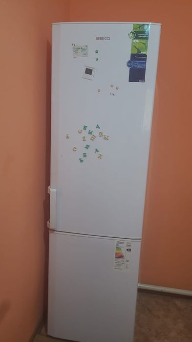 Продам холодильник на запчасти