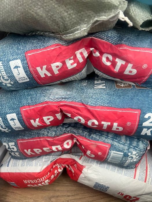 Продается клей «Крепость», «ротгипс»