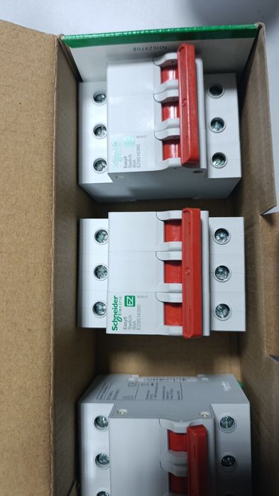 Контактор модульный, Schneider electric. GC серия. 5 штук в наличии