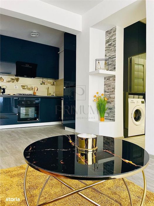 Gh Lazar - 2 Camere - Etajul 1 - Lift - Renovat - Centrala Proprie - M