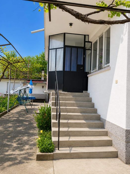 Продава се Къща в Казанлък - 160 кв.м за 6343 €/кв.м - Снимка #6
