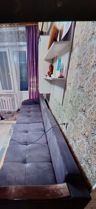 Продам диван в отличнам состояние