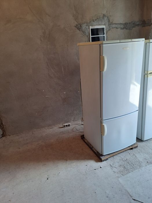 Продам холодильник
