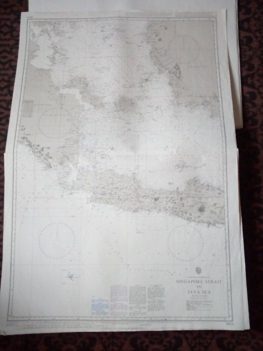 Продавам морски навигационни карти за целия свят и във всякакви мащаби