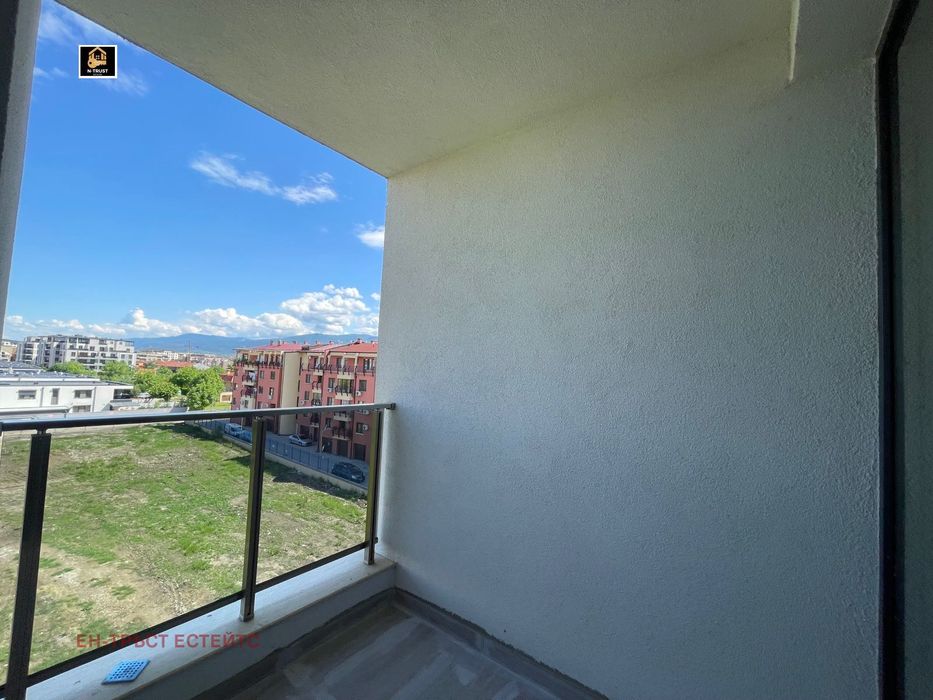 Продава се Двустаен апартамент в Пловдив, Остромила - 70 кв.м за 1643 €/кв.м - Снимка #7