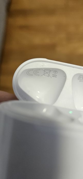 Carcasa case  încărcare airpods 1 si 2 originală