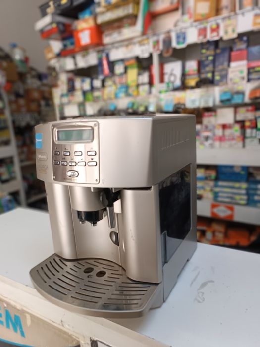 Кафемашина автомат Делонги