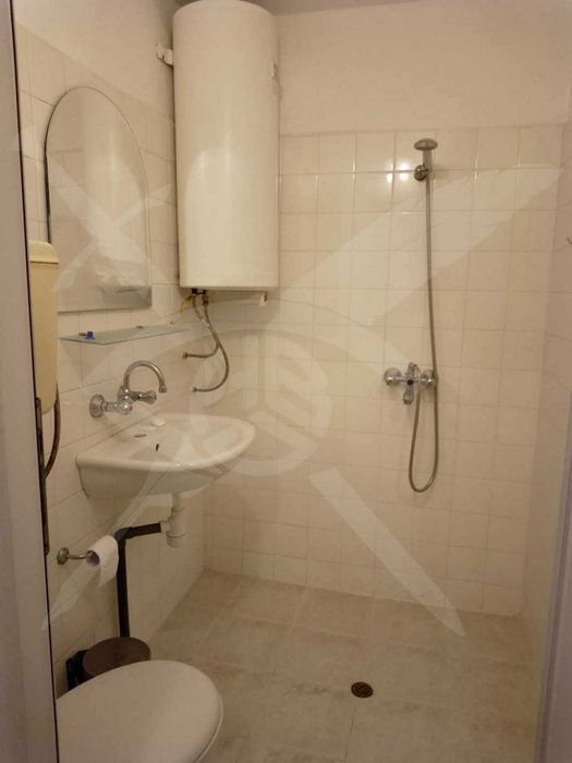 Дава се под наем Двустаен апартамент в Варна, Лятно кино Тракия - 50 кв.м за 350 € - Снимка #4