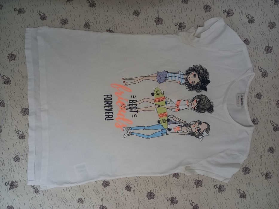 Дрехи дамски - всичко по 3 евро