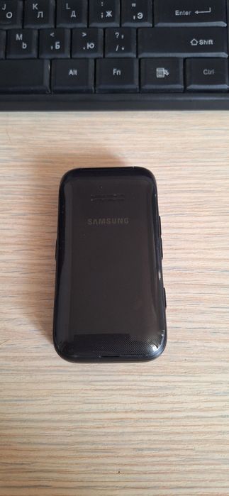 Perfectum samsung  M400