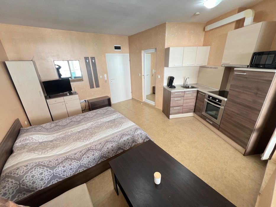 Продава се Ателие в с. Равда, Област Бургас - 50 кв.м за 1200 €/кв.м - Снимка #1