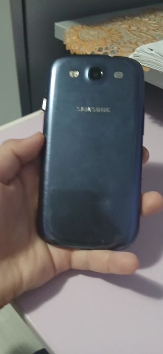 Vând telefon samsung s3 si yomi orange pentru piese