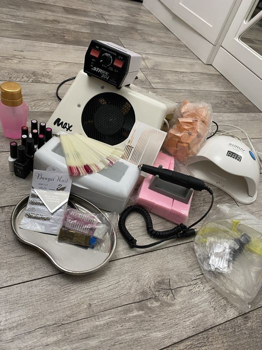 Маникюрный набор для ногтей