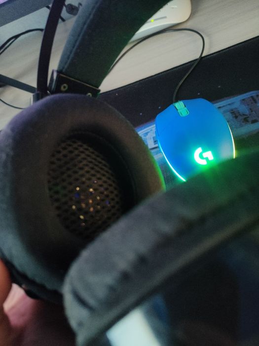 Продам наушники 3к