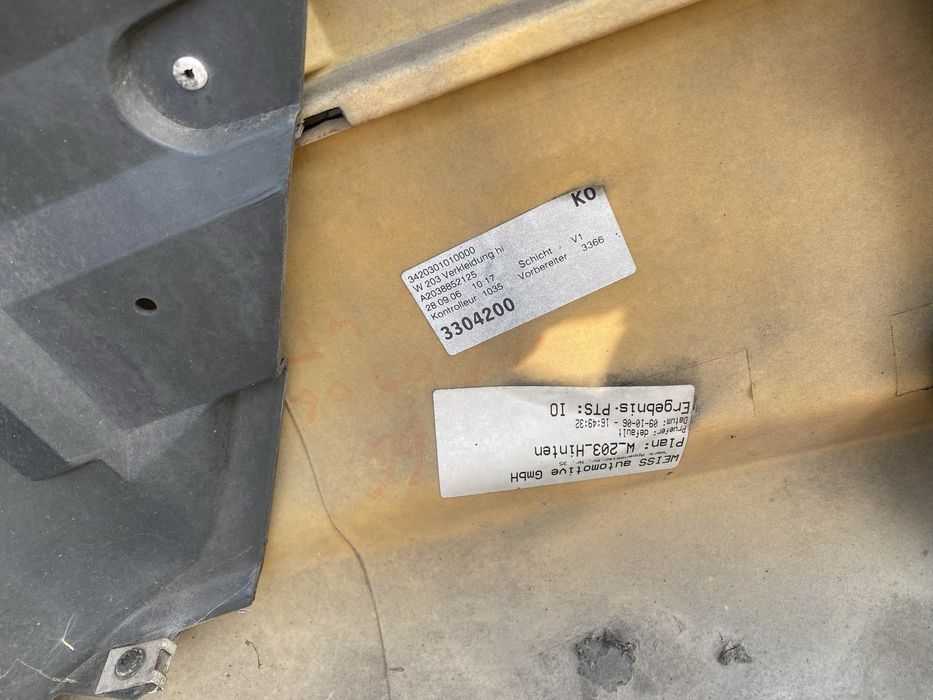 Задна броня Мерцедес Ц класа АМГ седан zadna bronia Mercedes C klasa