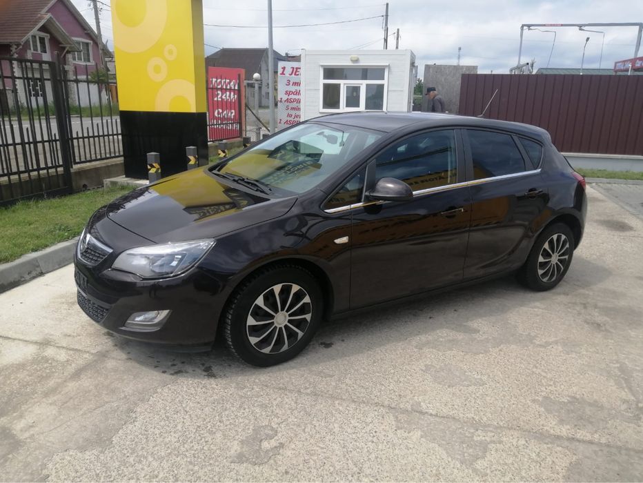 Opel Astra J 2012 de vânzare